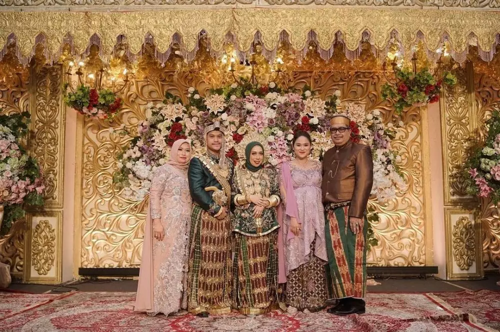 istri komedian kondangan © Instagram istri komedian kondangan © Instagram