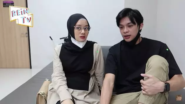 Momen Dinda Hauw cek kandungan © YouTube