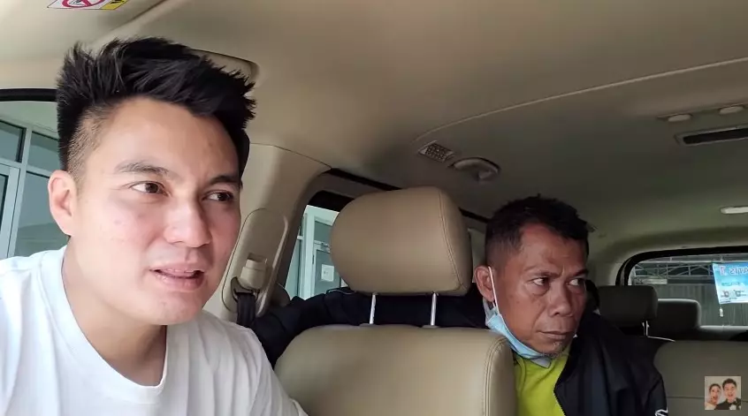 Momen Baim Wong bayarin semua pengendara yang isi bensin Youtube/Baim Paula