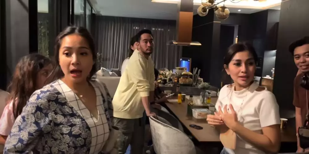 Nisya Ahmad syukuran rumah baru © 2021 brilio.net YouTube