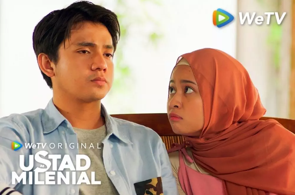 Luna Maya sutradarai Ustad Milenial © 2021 brilio.net Luna Maya sutradarai Ustad Milenial © 2021 brilio.net