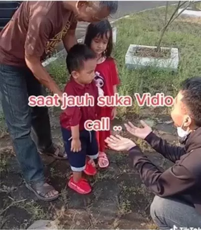 bertemu ayah setelah 3 tahun Berbagai sumber