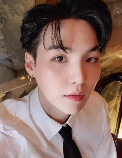 Idol Korea yang wajib militer tahun 2021 dari berbagai sumber Idol Korea yang wajib militer tahun 2021 dari berbagai sumber