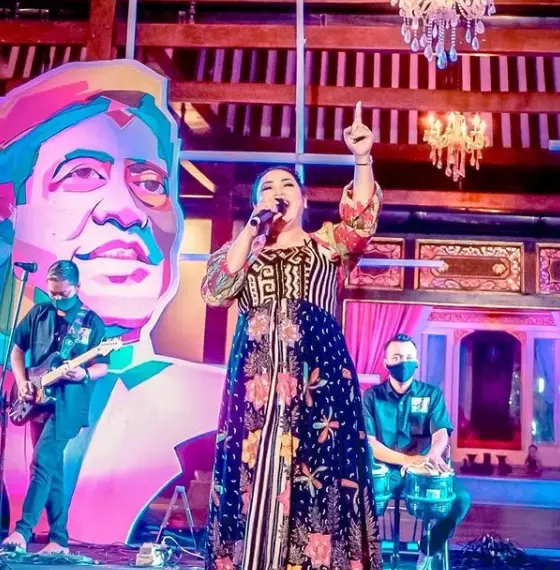 momen mengenang meninggalnya Didi Kempot © 2021 brilio.net momen mengenang meninggalnya Didi Kempot © 2021 brilio.net