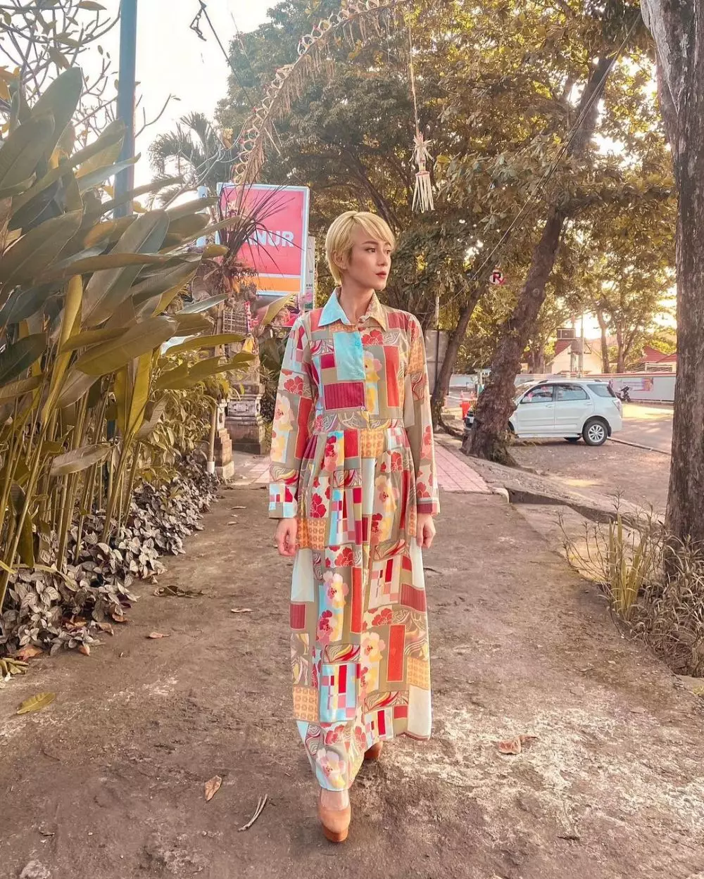 rambut Dara pirang super pendek © Instagram rambut Dara pirang super pendek © Instagram