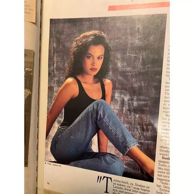 Potret masa muda artis blasteran era 90-an Instagram Potret masa muda artis blasteran era 90-an Instagram