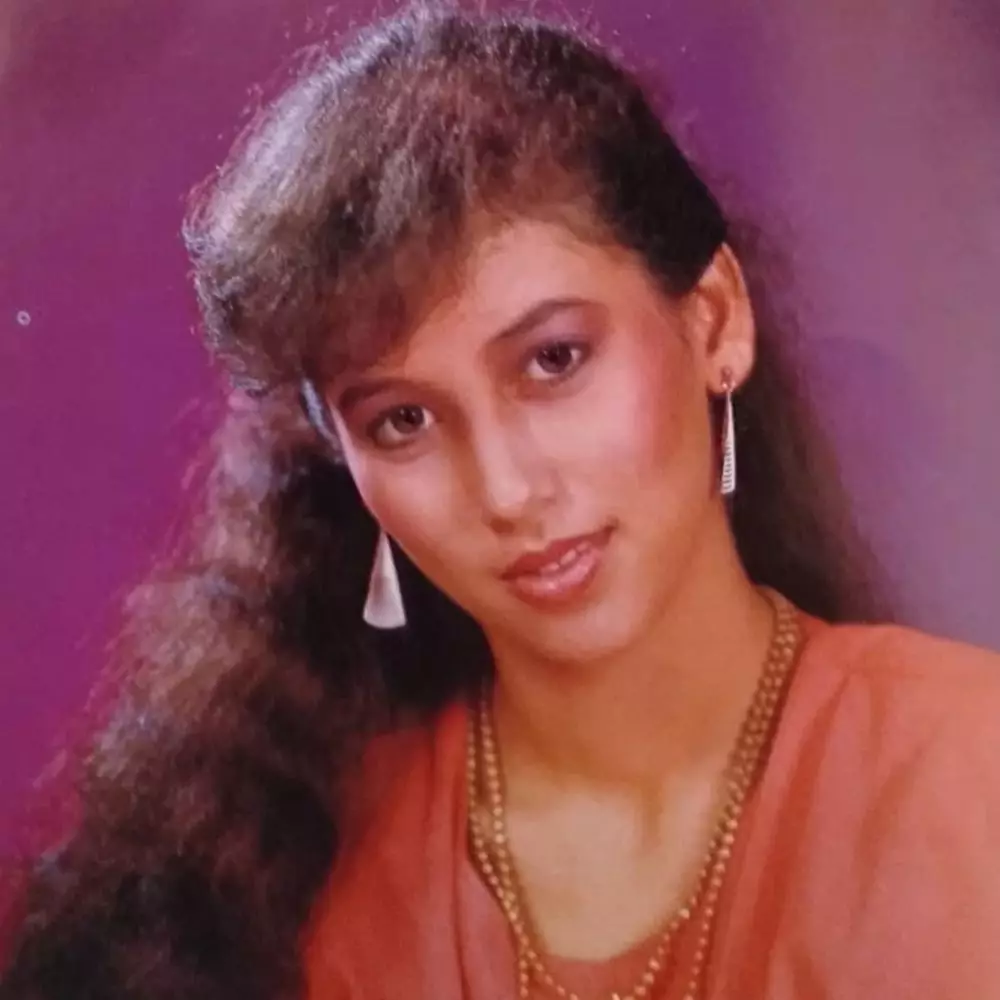 Potret lawas penyanyi berdarah blasteran dari berbagai sumber