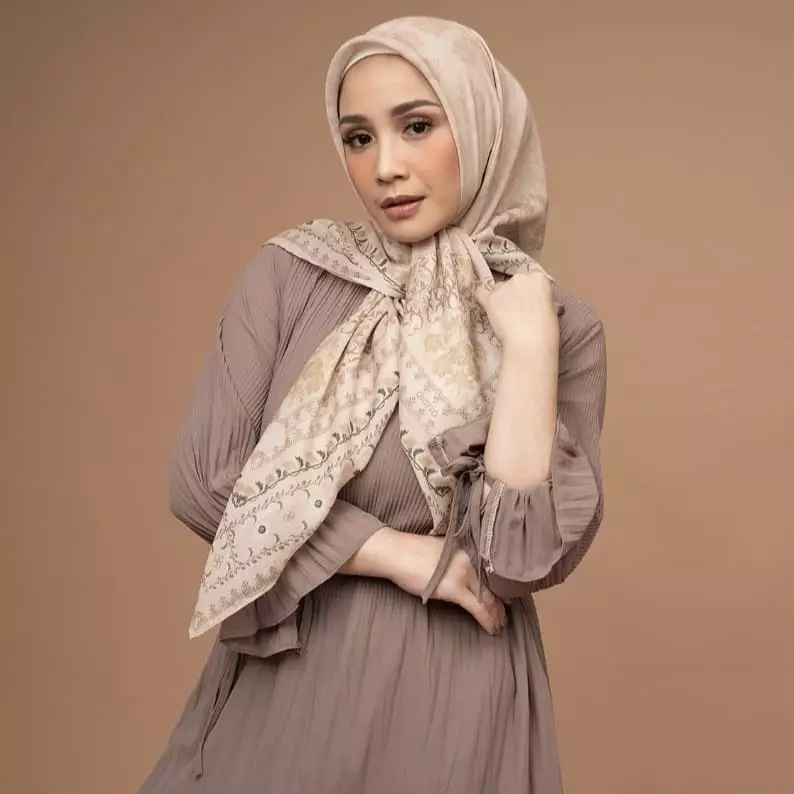 baju Lebaran ala Nagita © 2021 berbagai sumber baju Lebaran ala Nagita © 2021 berbagai sumber