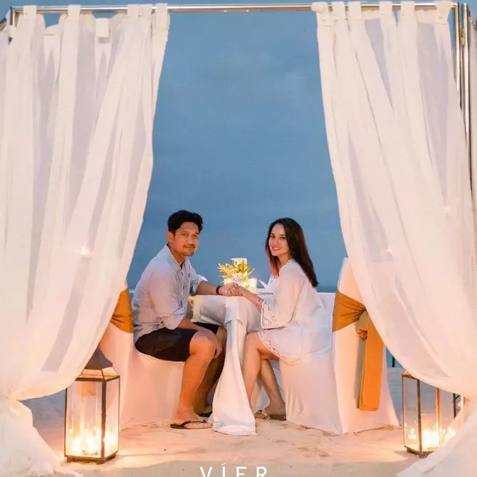 Pasangan seleb rayakan lebaran pertama Instagram