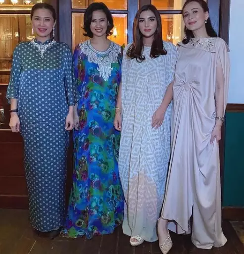 seleb buka puasa bersama gengnya © berbagai sumber seleb buka puasa bersama gengnya © berbagai sumber