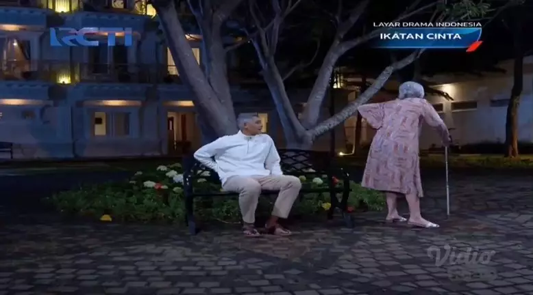 Potret Arya Saloka dan Amanda Manopo dandan jadi tua video.com