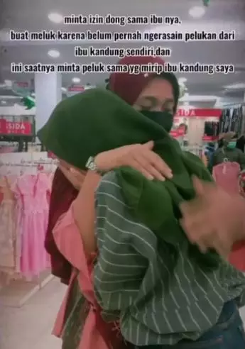 viral cewek peluk wanita mirip ibu Berbagai sumber viral cewek peluk wanita mirip ibu Berbagai sumber