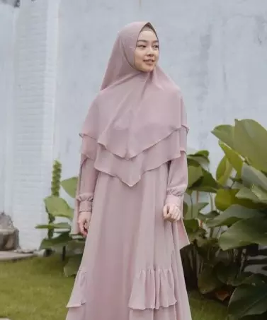 artis berdarah Tionghoa rayakan Lebaran © berbagai sumber artis berdarah Tionghoa rayakan Lebaran © berbagai sumber