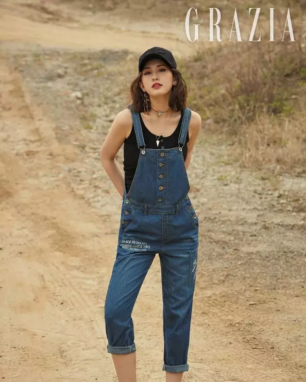 seleb Korea kenakan celana kodok © berbagai sumber seleb Korea kenakan celana kodok © berbagai sumber