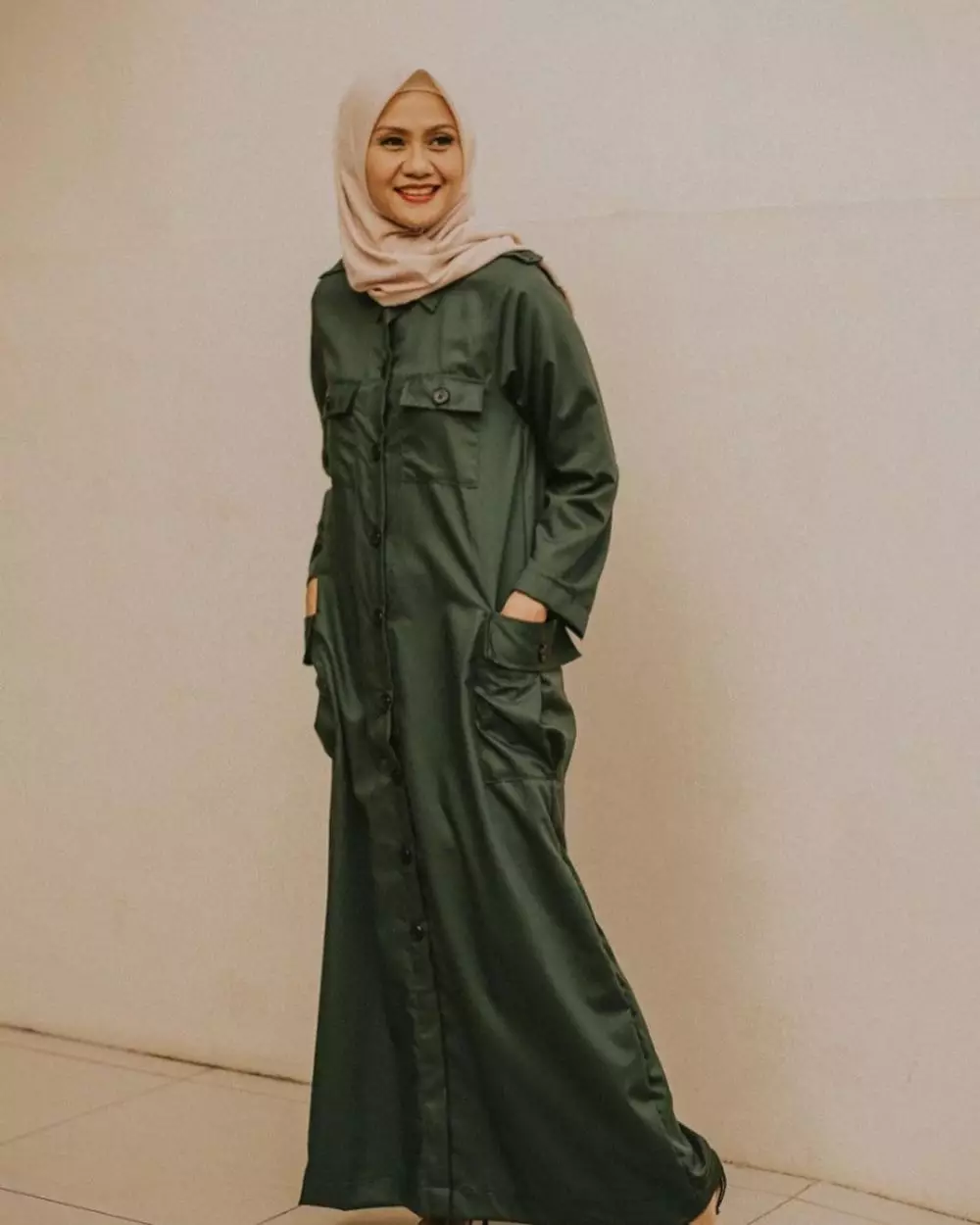 potret intan gurnita ibu nadin amizah © Instagram