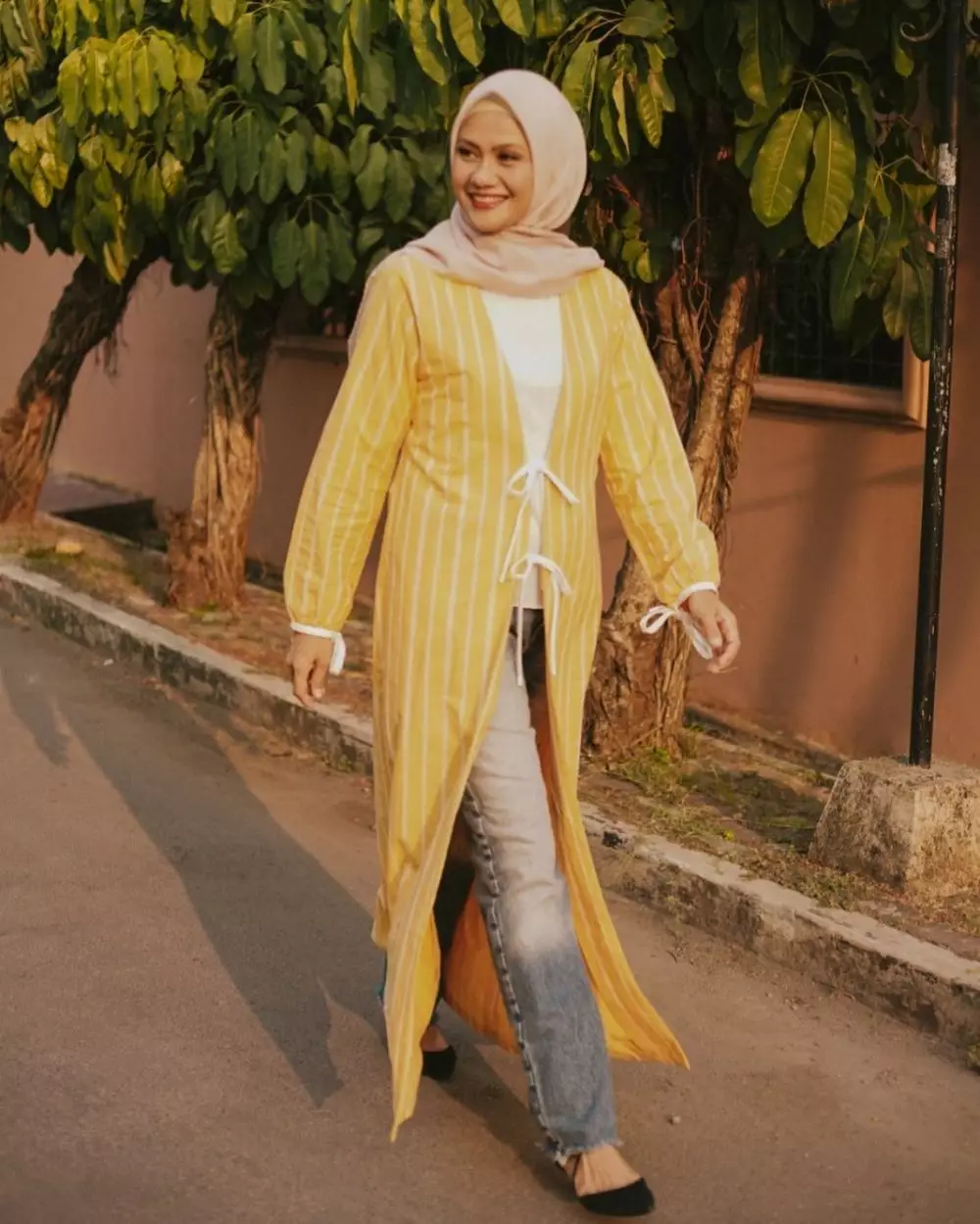 potret intan gurnita ibu nadin amizah © Instagram