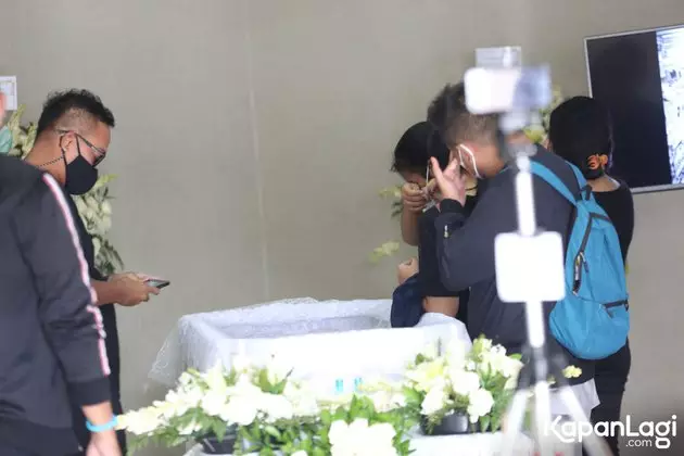 rumah duka raditya oloan Berbagai sumber