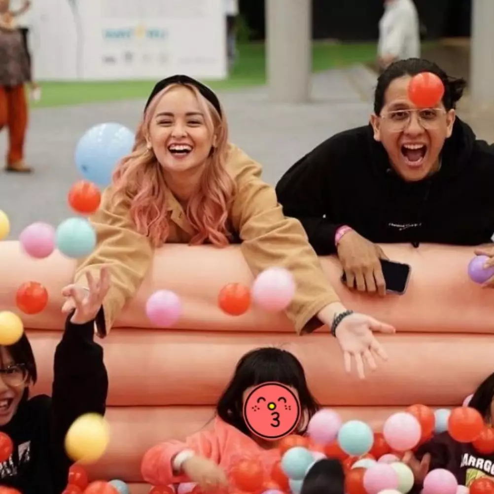 10 Momen kebersamaan Raditya Oloan dan anak, penuh kenangan