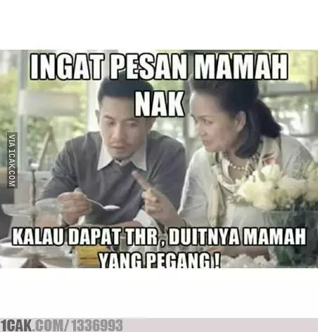 Meme lucu saat terima THR © 1cak.com