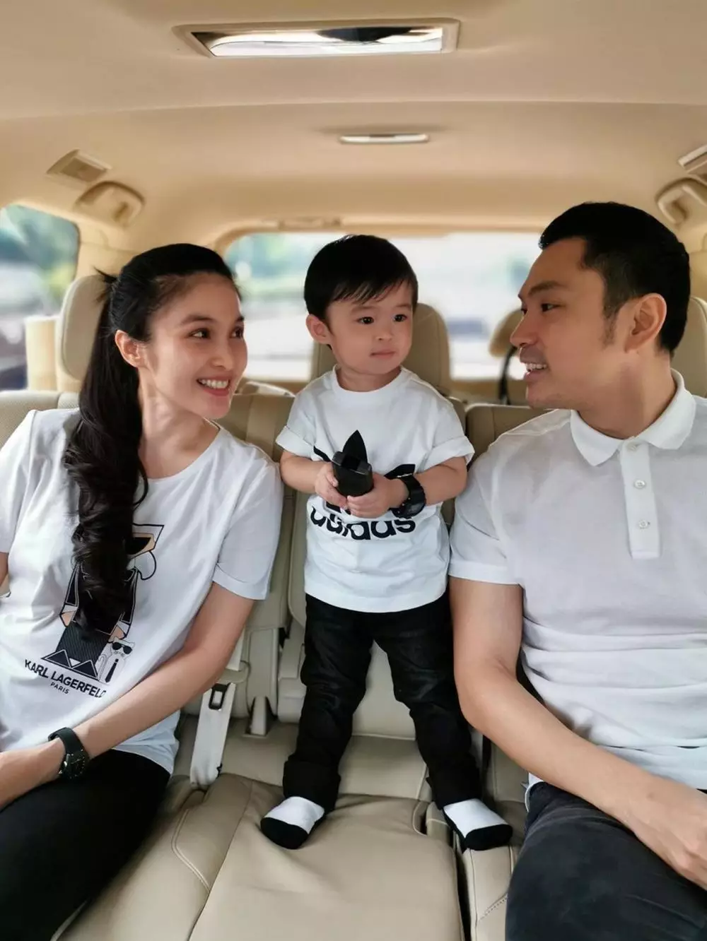 Anak seleb dapat kado tidak biasa dari berbagai sumber