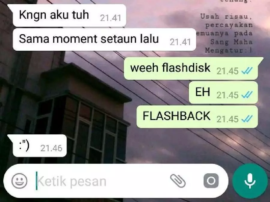 Chat WA pakai bahasa Inggris © berbagai sumber