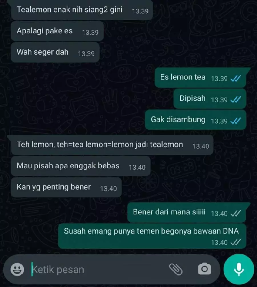 Chat WA pakai bahasa Inggris © berbagai sumber
