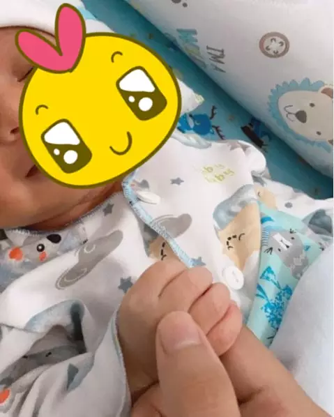 nadya momong anak perdana Berbagai sumber