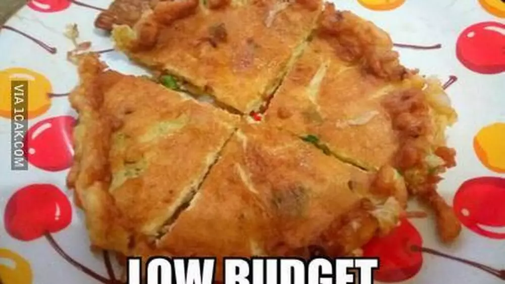 pizza nyeleneh abis Berbagai sumber