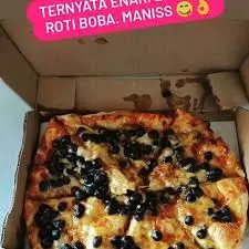 pizza nyeleneh abis Berbagai sumber