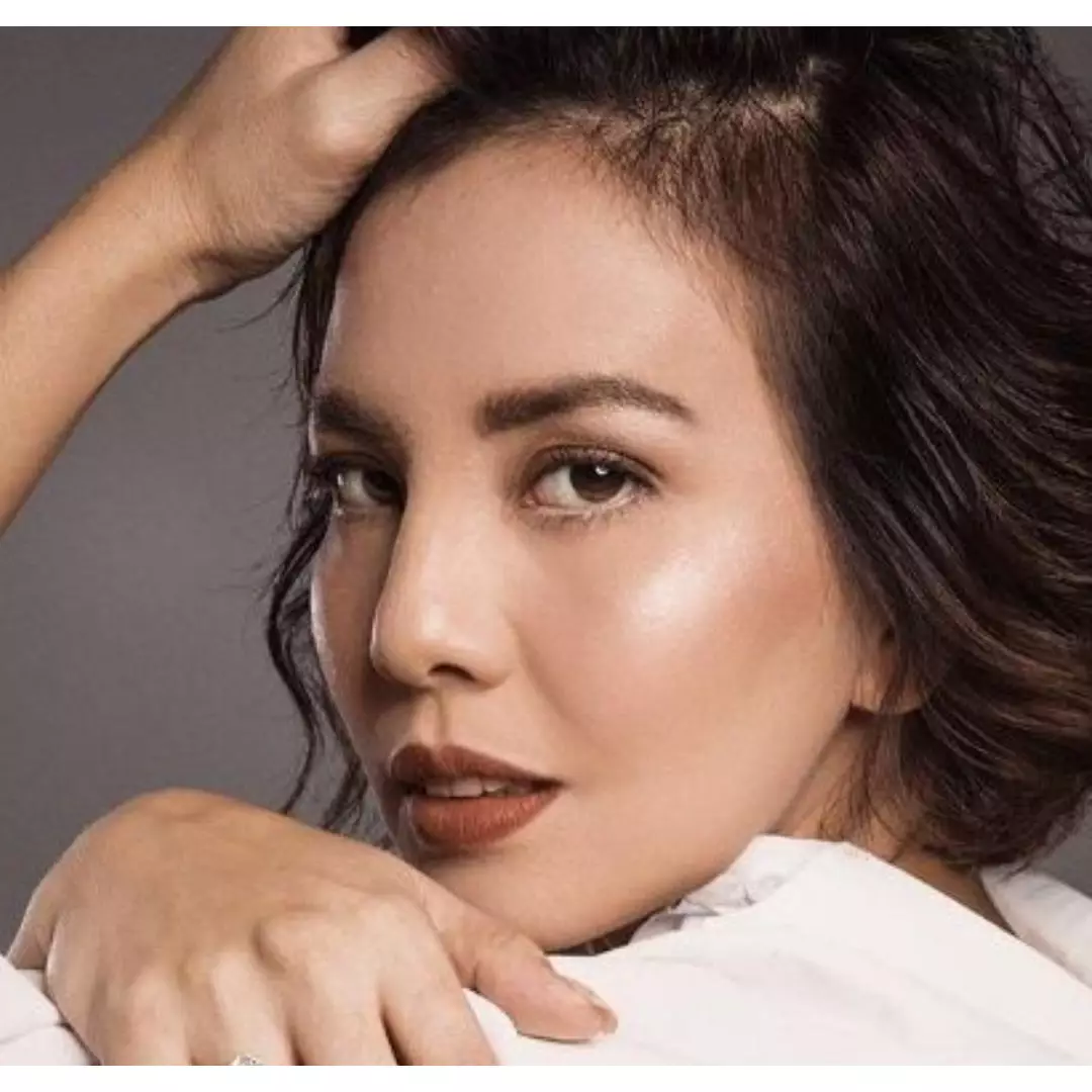 Sakit bersamaan, ini 6 momen Tya Ariestya dan anaknya dirawat di RS