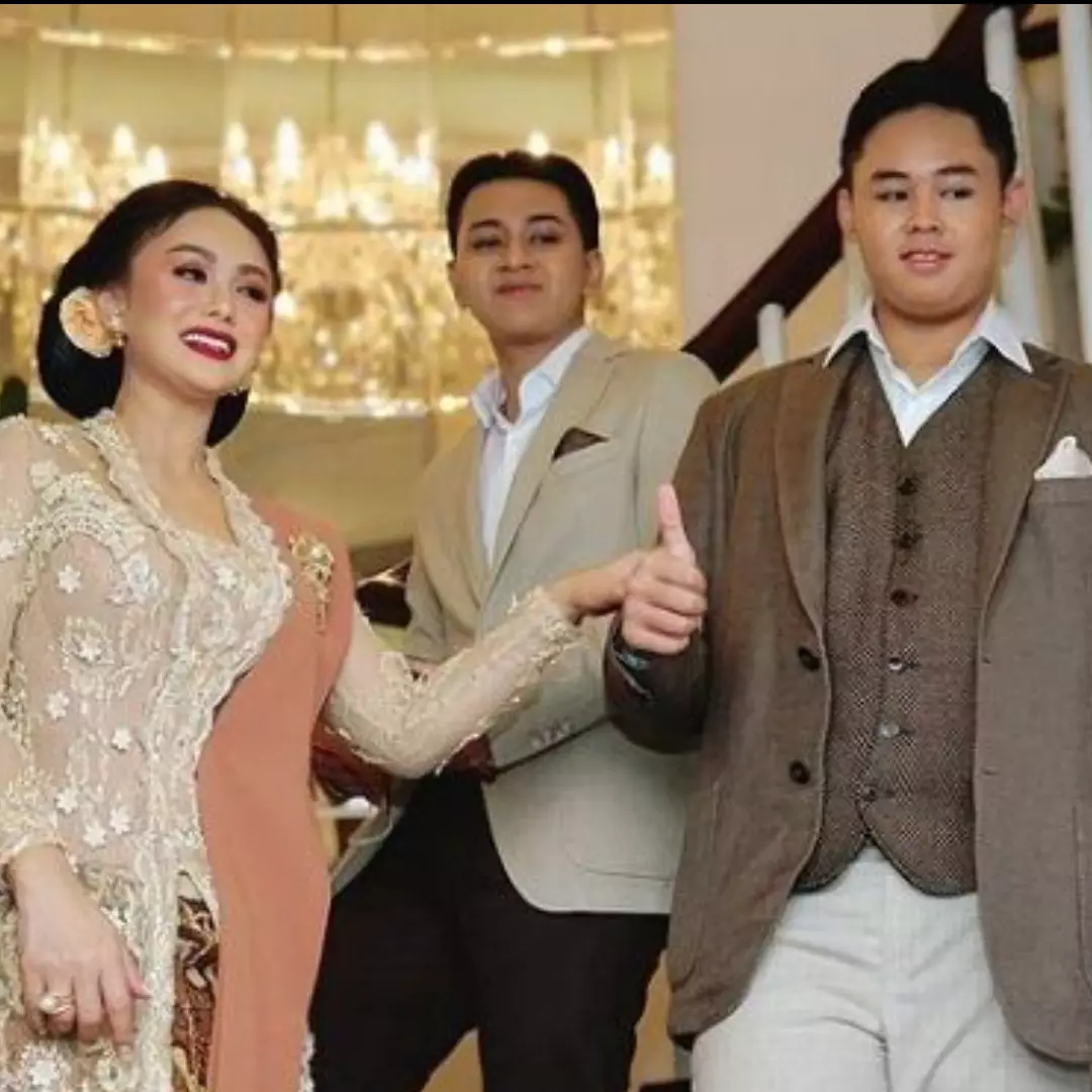 Pesona anak 8 penyanyi wanita yang beranjak dewasa, parasnya menawan