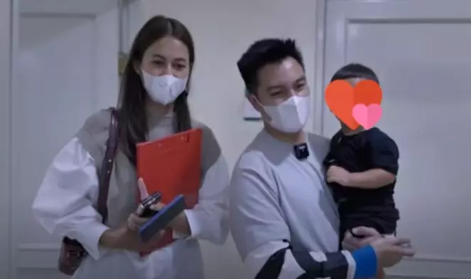 Momen selebriti cek kandungan © berbagai sumber