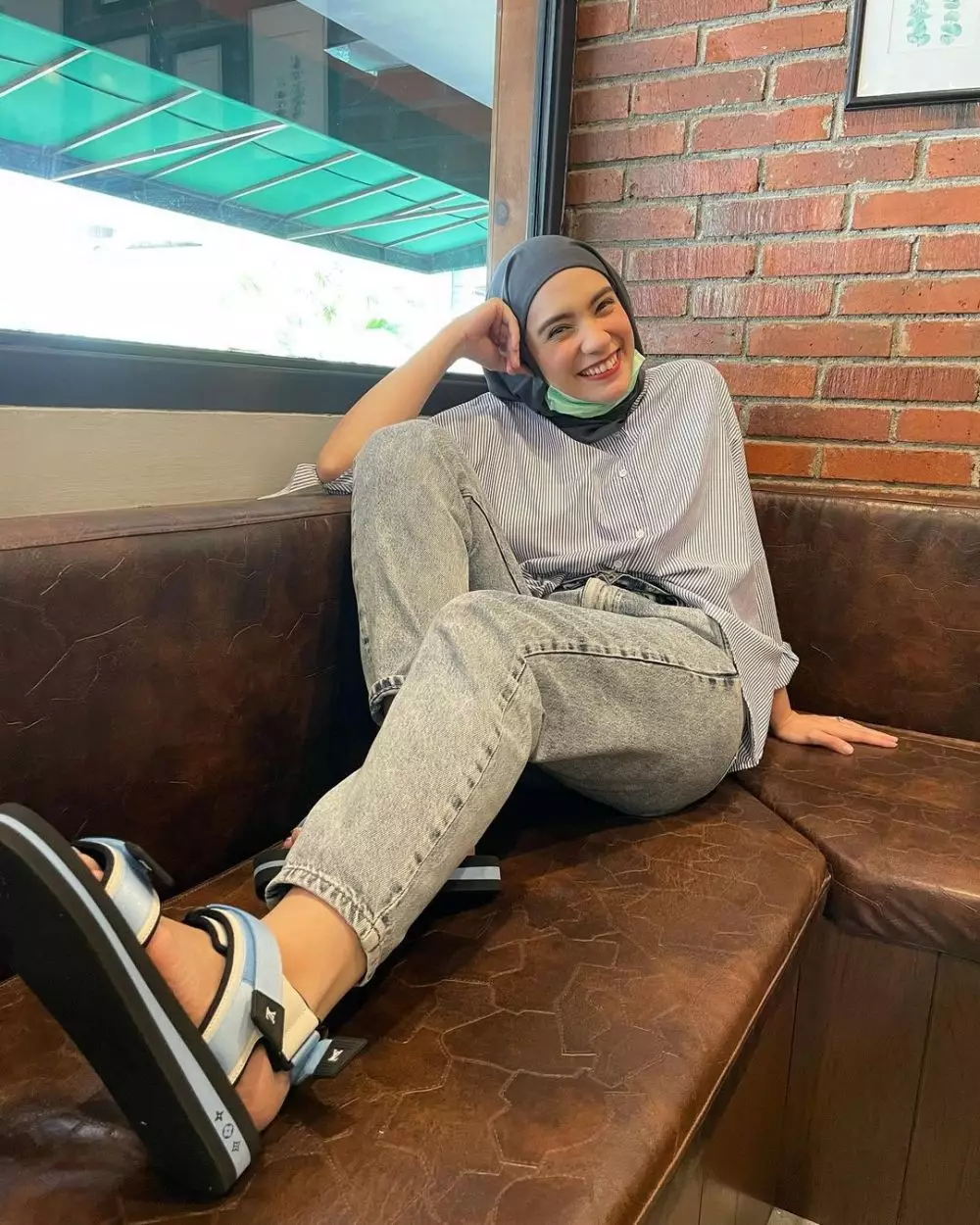 Beda gaya Amanda Manopo dan Putri Anne di keseharian © Instagram Beda gaya Amanda Manopo dan Putri Anne di keseharian © Instagram