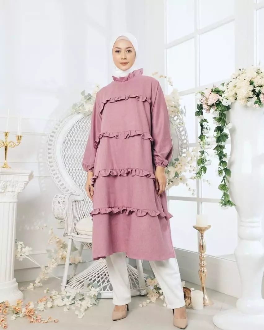 Outfit yang akan tren di Lebaran 2021 © 2021 brilio.net Outfit yang akan tren di Lebaran 2021 © 2021 brilio.net