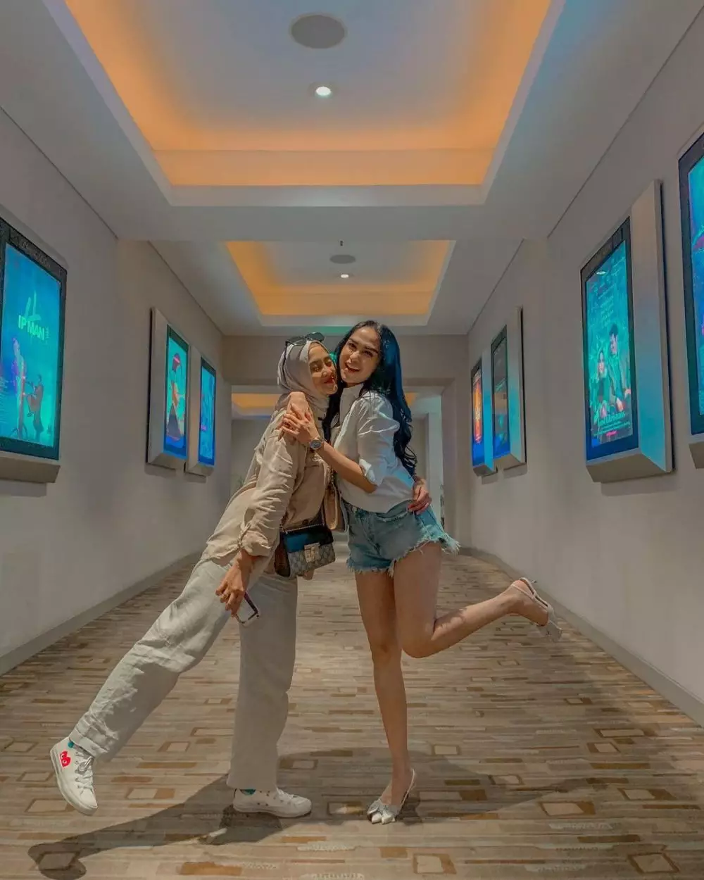 Pesona Kayla Atmaja © 2021 berbagai sumber