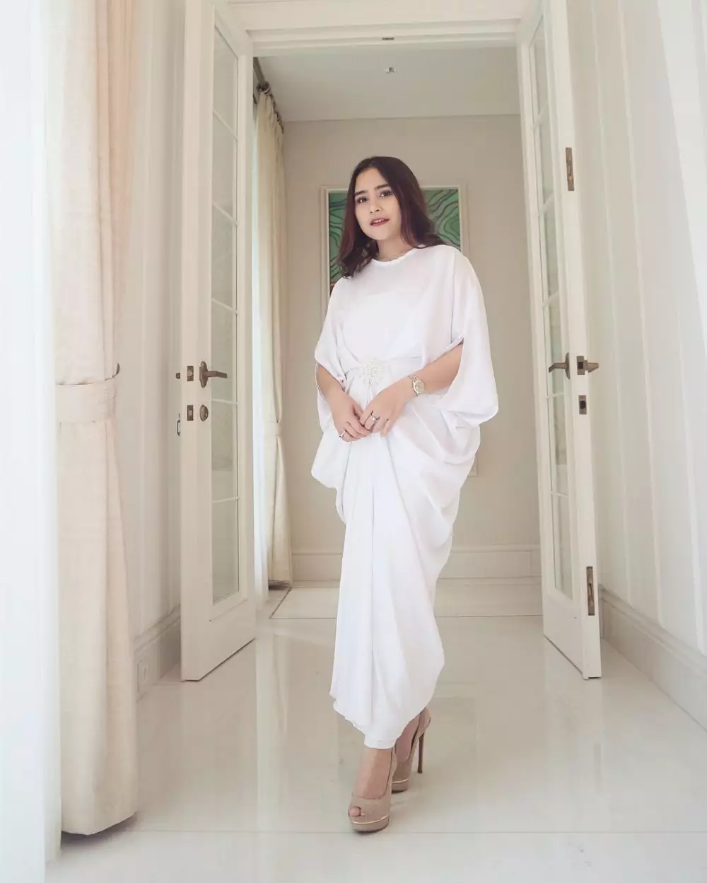 pesinetron pakai kaftan © instagram