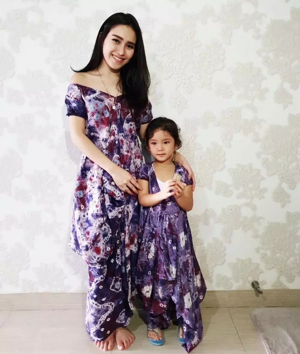 baju lebaran Ayu Ting Ting © Instagram baju lebaran Ayu Ting Ting © Instagram