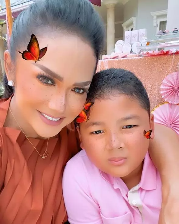 Krisdayanti filter Instagram © Instagram