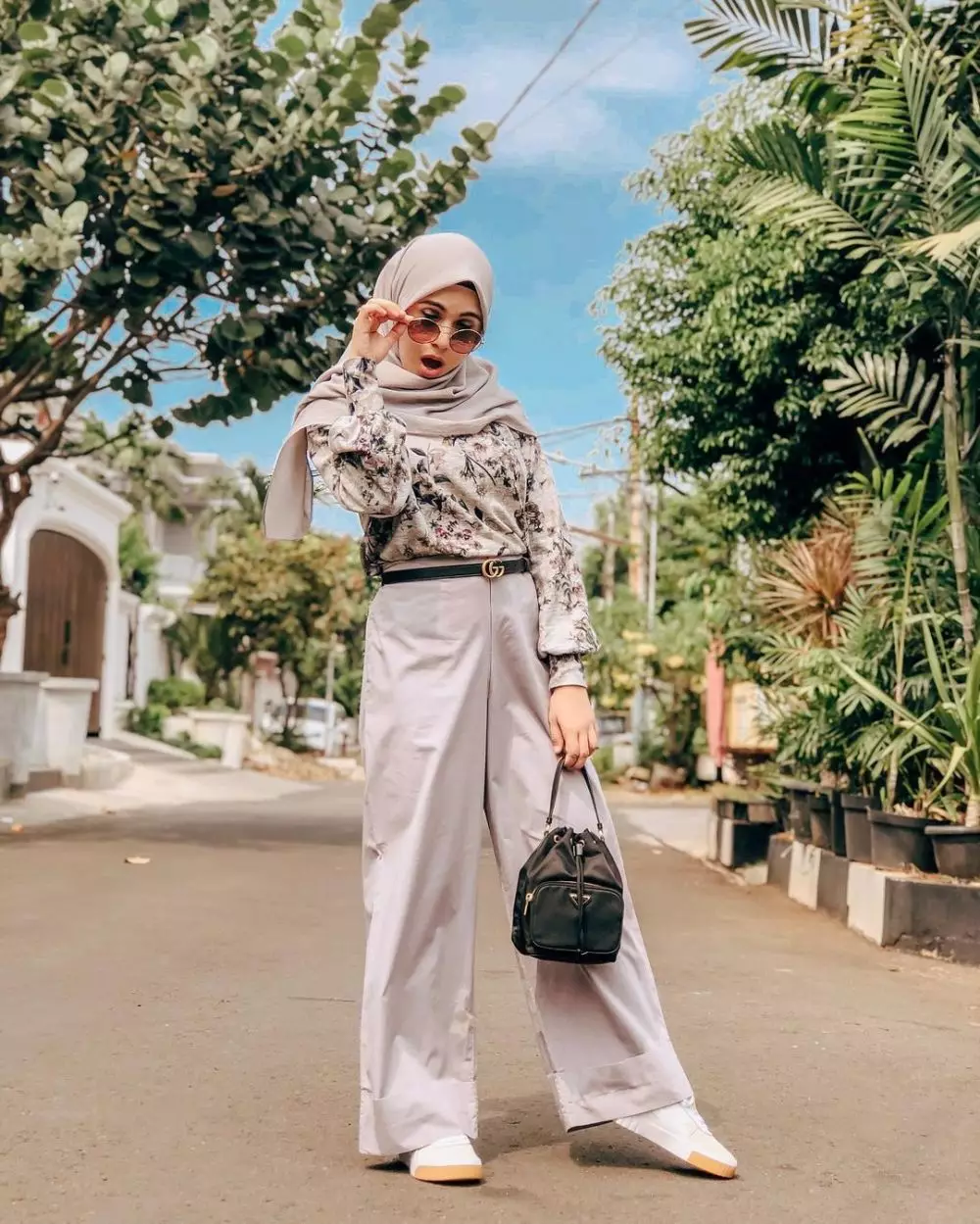 Gaya outfit Nycta Gina di keseharian © Instagramm/@missnyctagina