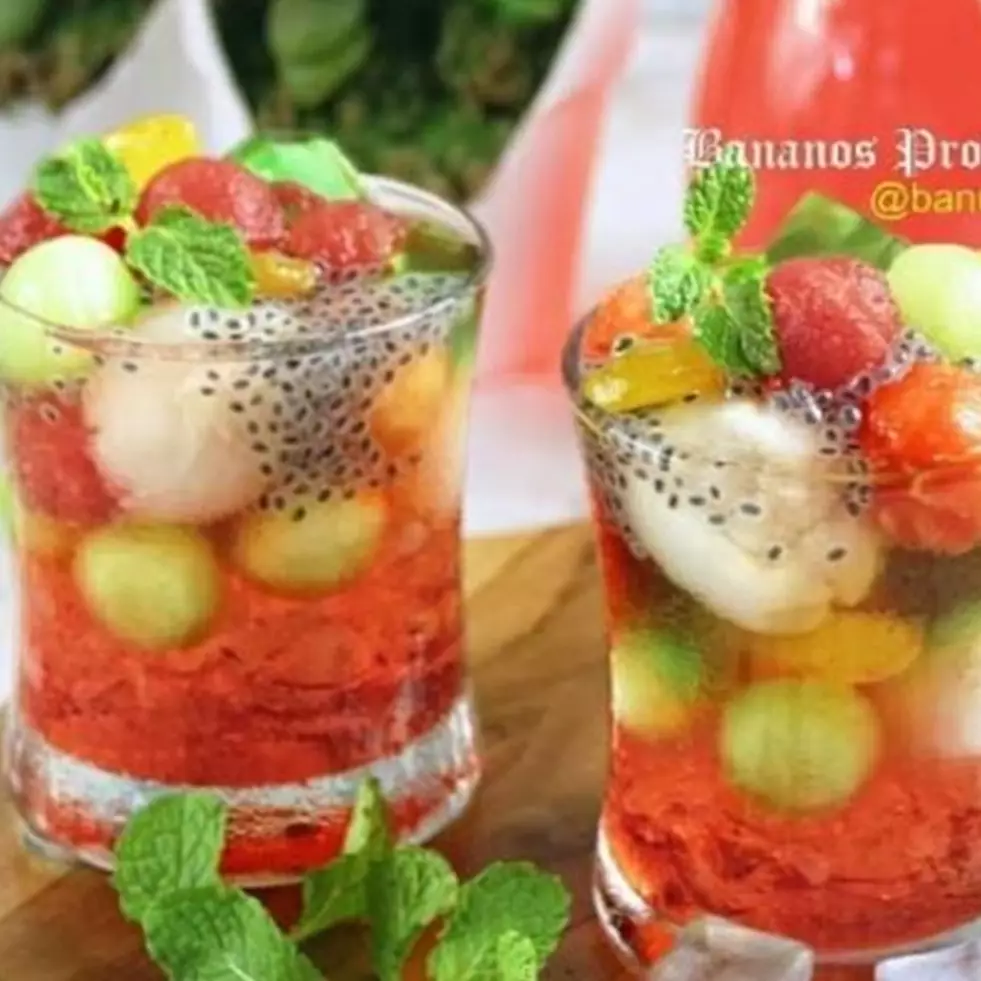 10 Resep minuman Lebaran dari biji selasih, segar dan nikmat