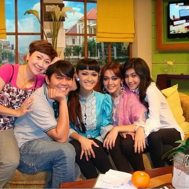 transformasi gaya rambut Indra Bekti © 2021 brilio.net