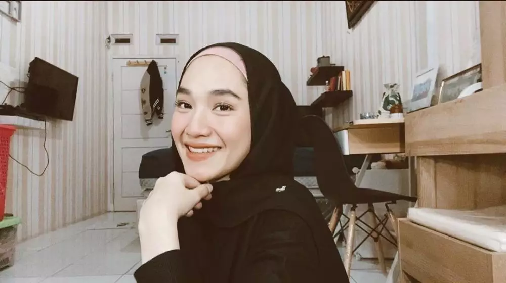 kamar tidur pesinetron tampan © 2021 berbagai sumber