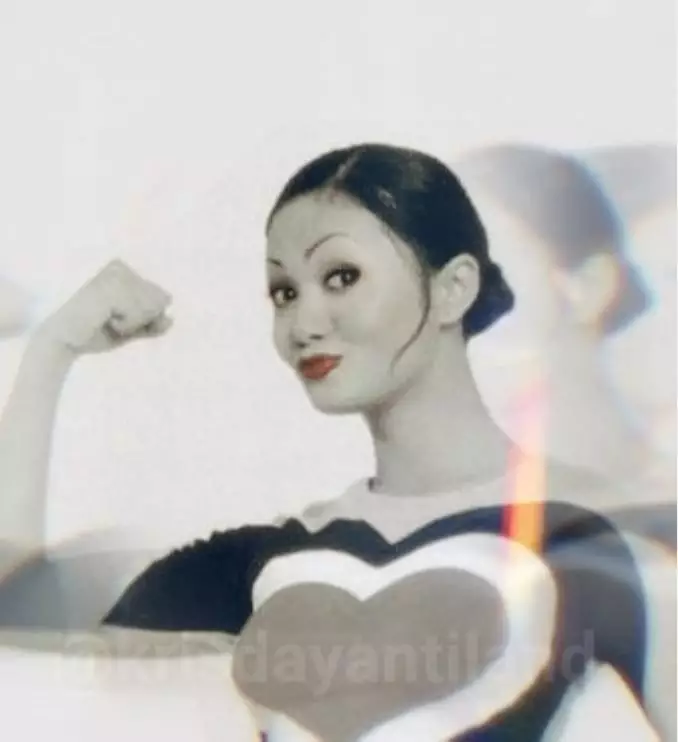 Potret lawas Krisdayanti dengan alis tipis Instagram/@krisdayantiland