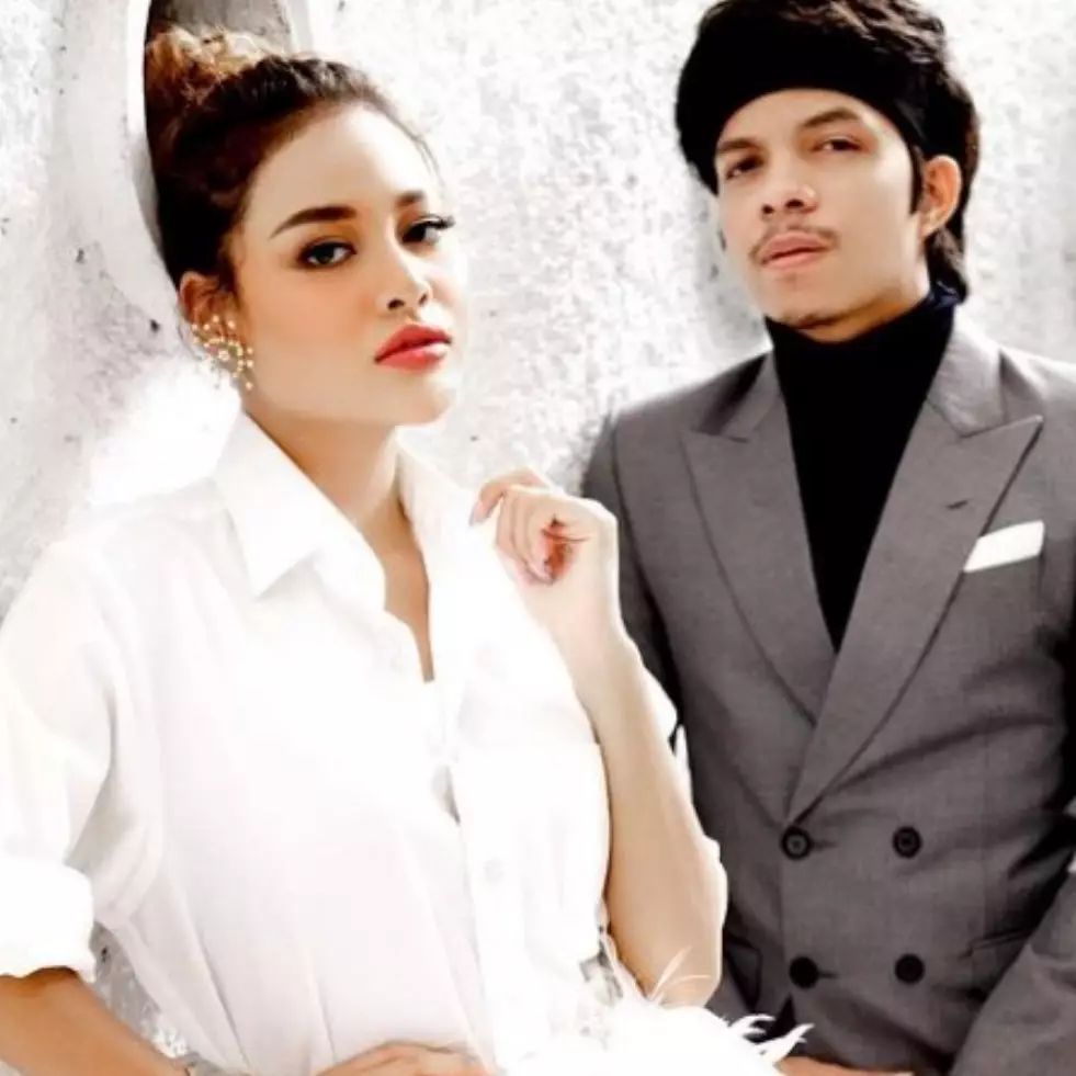 6 Seleb yang hamil anak pertama di 2021, terbaru Aurel Hermansyah