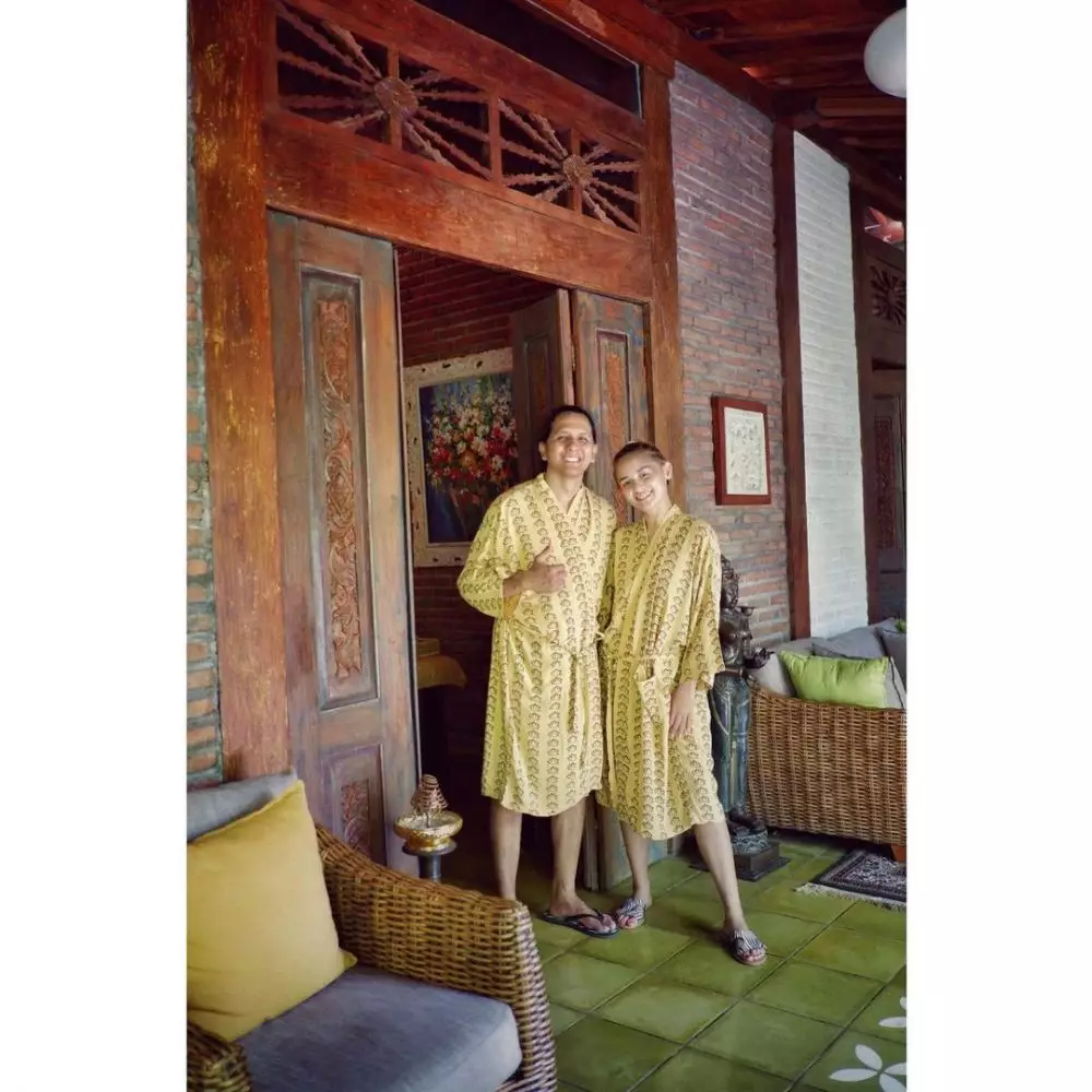 Momen kenangan Raditya Oloan dan Joanna Alexandra saat liburan © 2021 brilio.net Momen kenangan Raditya Oloan dan Joanna Alexandra saat liburan © 2021 brilio.net