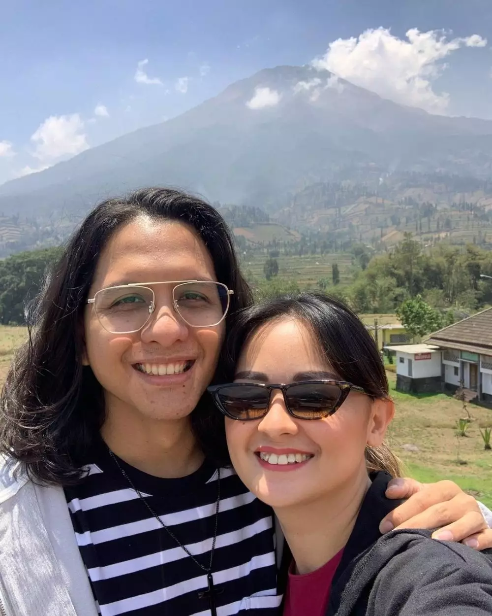 Momen kenangan Raditya Oloan dan Joanna Alexandra saat liburan © 2021 brilio.net Momen kenangan Raditya Oloan dan Joanna Alexandra saat liburan © 2021 brilio.net