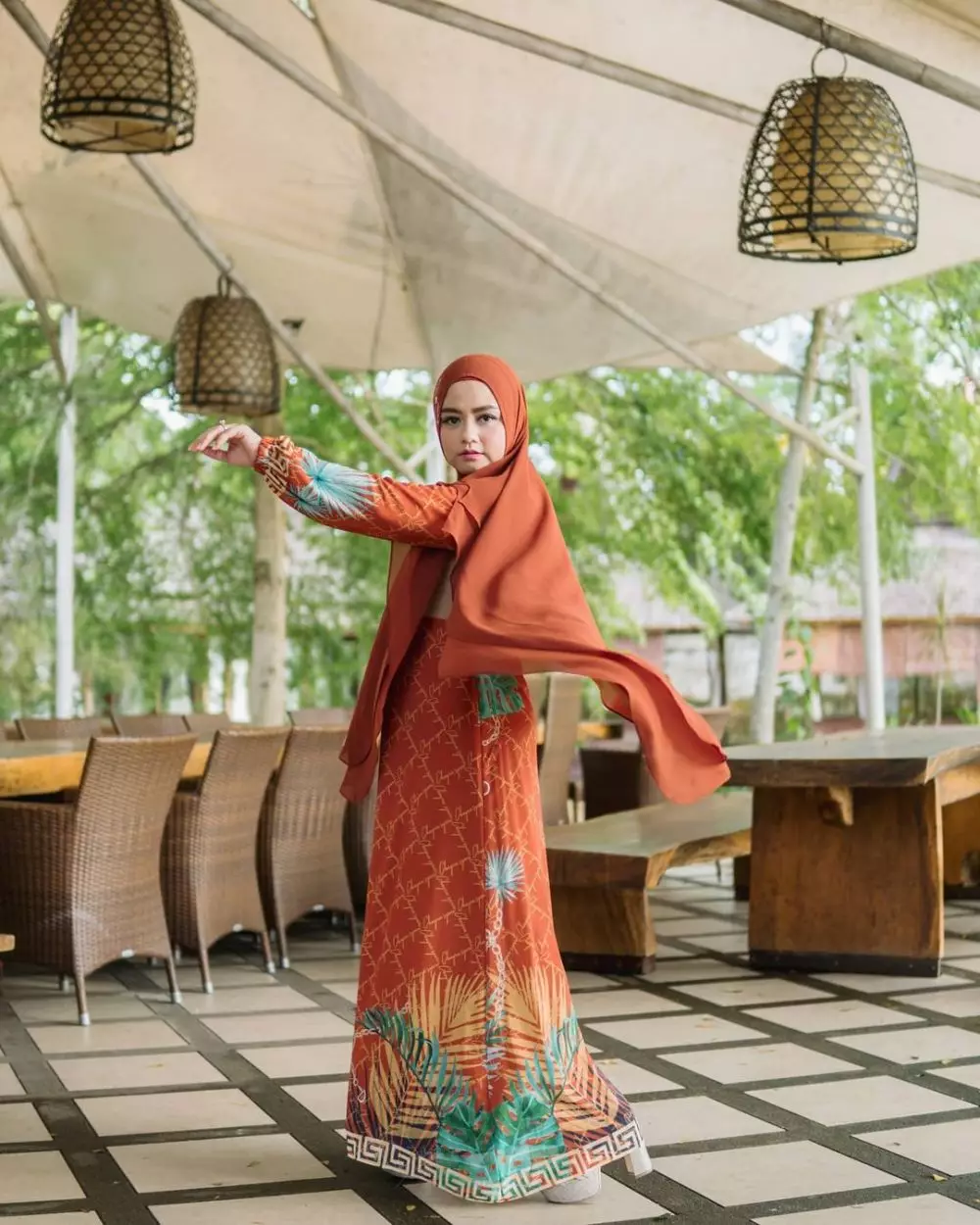 Cerita Tika Ramlan positif Covid-19 sekeluarga © 2021 brilio.net Cerita Tika Ramlan positif Covid-19 sekeluarga © 2021 brilio.net