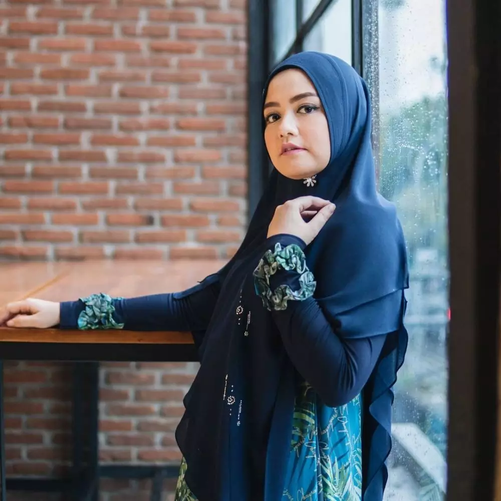 Cerita Tika Ramlan positif Covid-19 sekeluarga © 2021 brilio.net Cerita Tika Ramlan positif Covid-19 sekeluarga © 2021 brilio.net