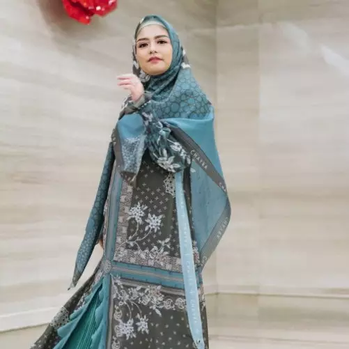 Cerita Tika Ramlan positif Covid-19 sekeluarga, nyaris kehilangan ibu