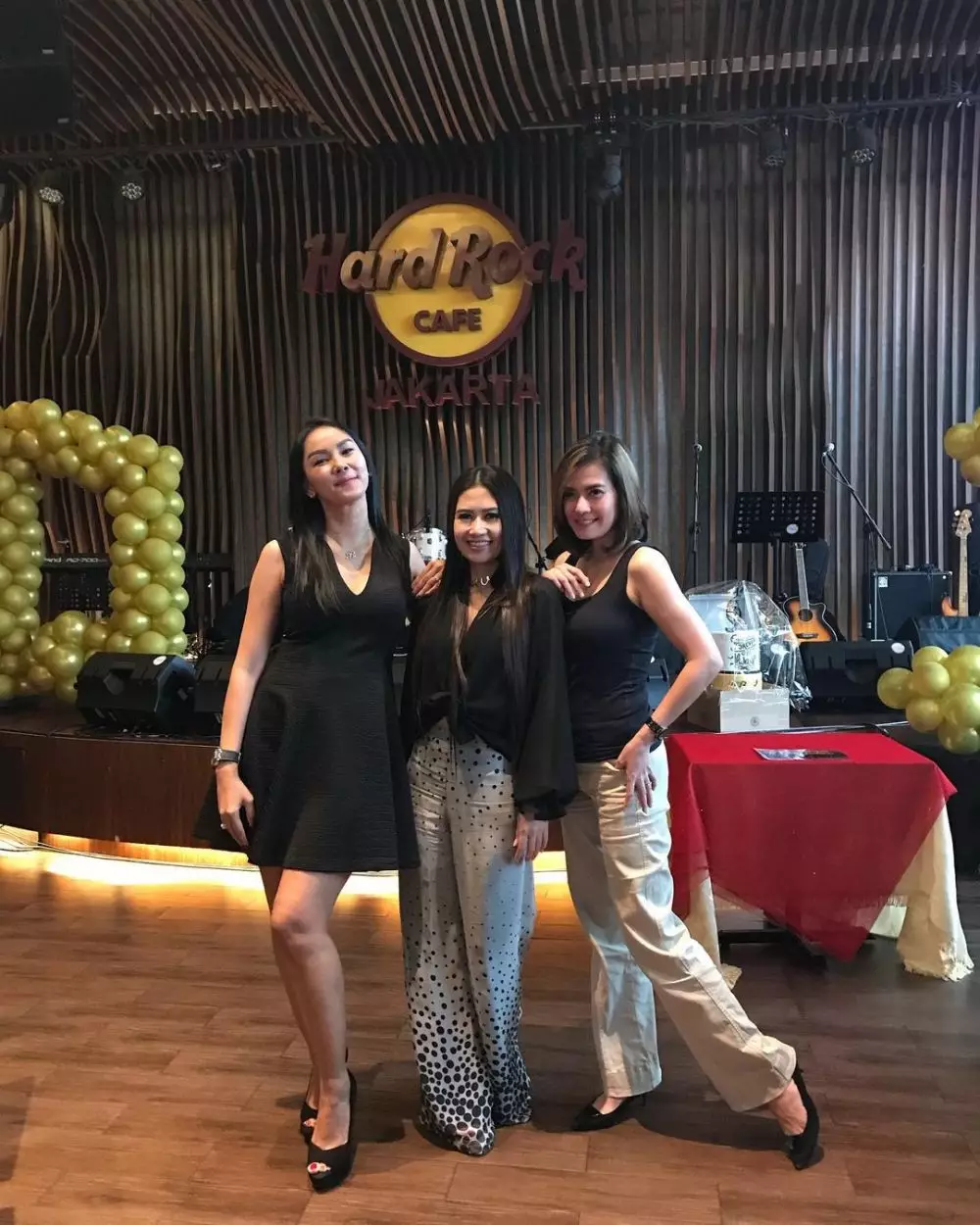 Kalina dan Sabrina di keseharian © 2021 berbagai sumber